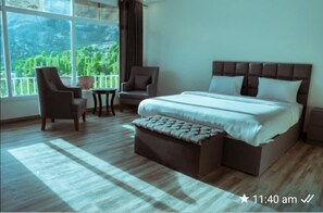 Chambre exĂ©cutive double | Rideaux dâobscurcissement, accĂšs au Wi-Fi (inclus), literie fournie