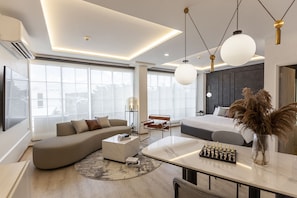 Scandic Suite | Living area | LCD TV - R2 Hotel Chiangmai (Chiang Mai)