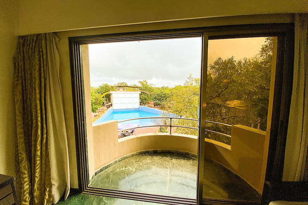 Aron Resort Lonavala Near Old Mumbai Pune Highway