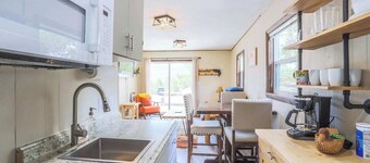 The Trout Retreat | Lake+Alpine Views | Fast Wifi