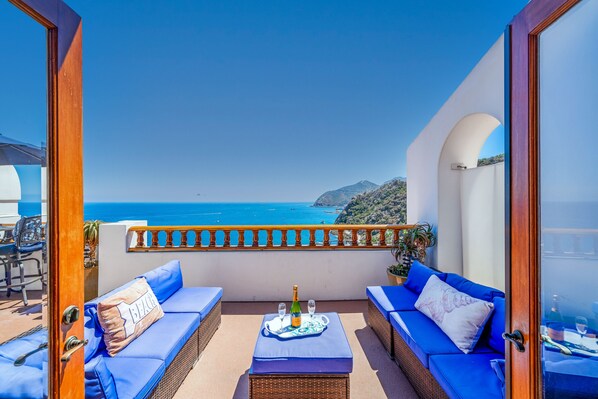 Terrace/patio - Oceanfront villa w/ One of a kind Amazing View!! (Avalon)