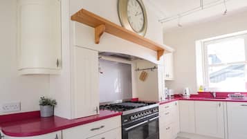 Fridge, dishwasher, electric kettle, toaster