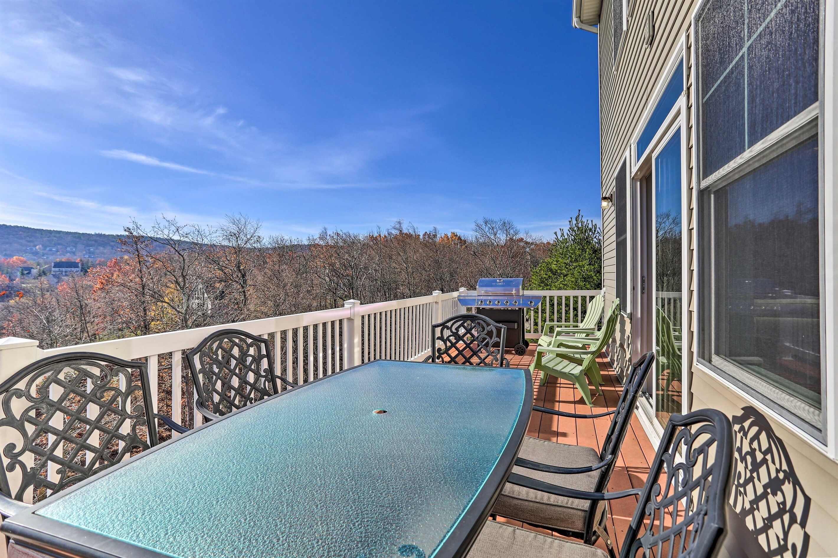 Pocono Mountain Retreat: Hike, Zipline, Splash & more!