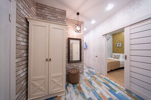 Apartment | 2 bedrooms, hypo-allergenic bedding, individually decorated