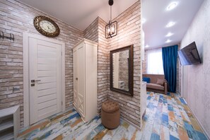 Apartment | 2 bedrooms, hypo-allergenic bedding, individually decorated
