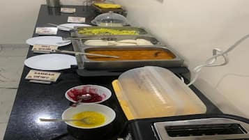 Daily buffet breakfast for a fee