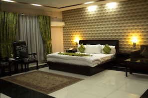 Chambres insonorisées, Wi-Fi gratuit, draps fournis