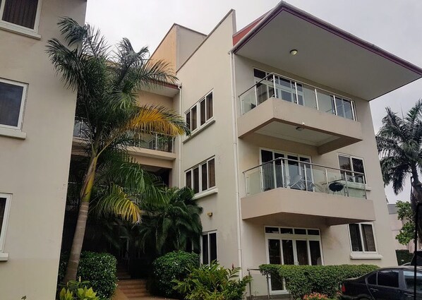 Apartment | Exterior - Charming 3-bed Apartment Airport Residential Accra (Accra)