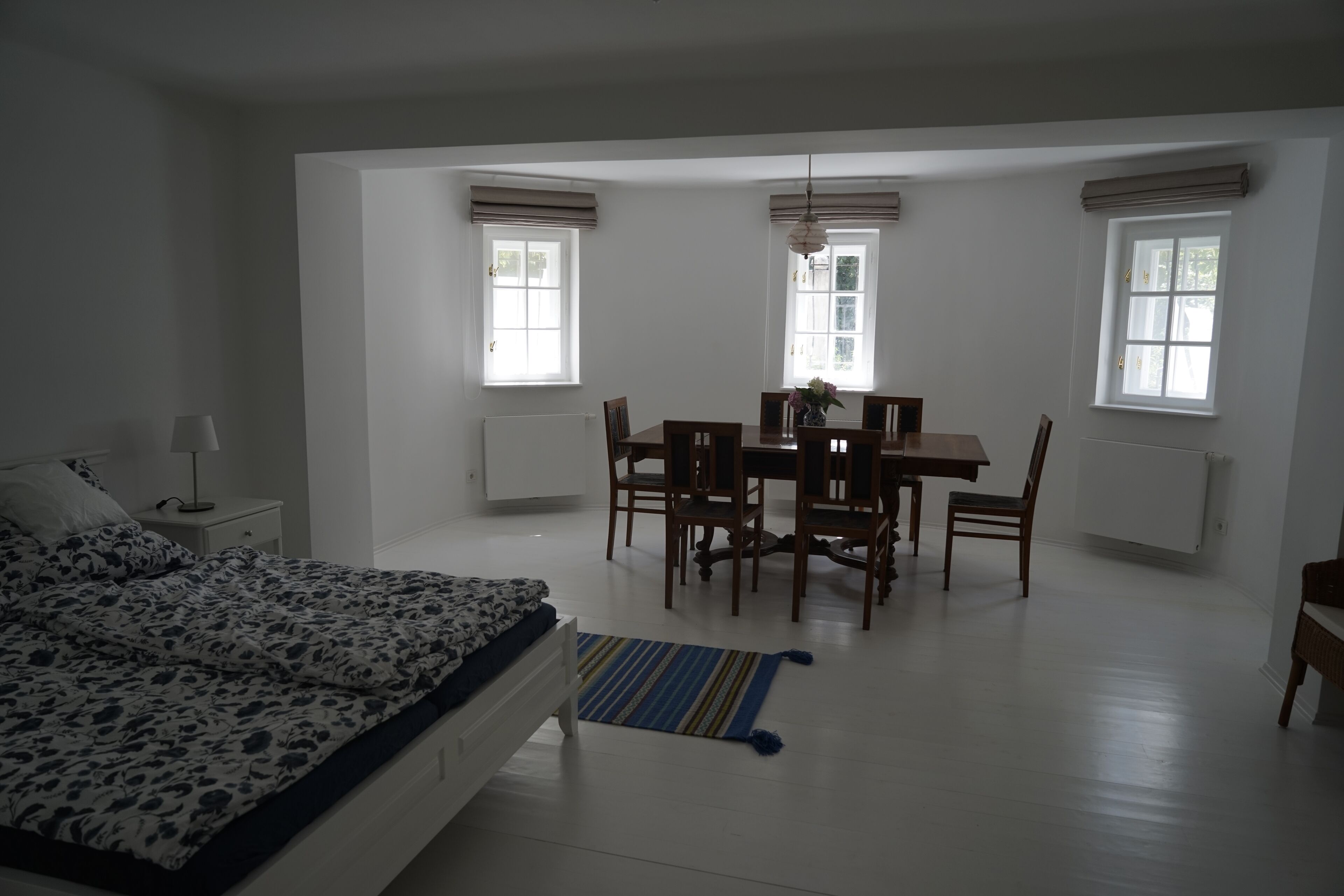2 bedrooms, bed sheets