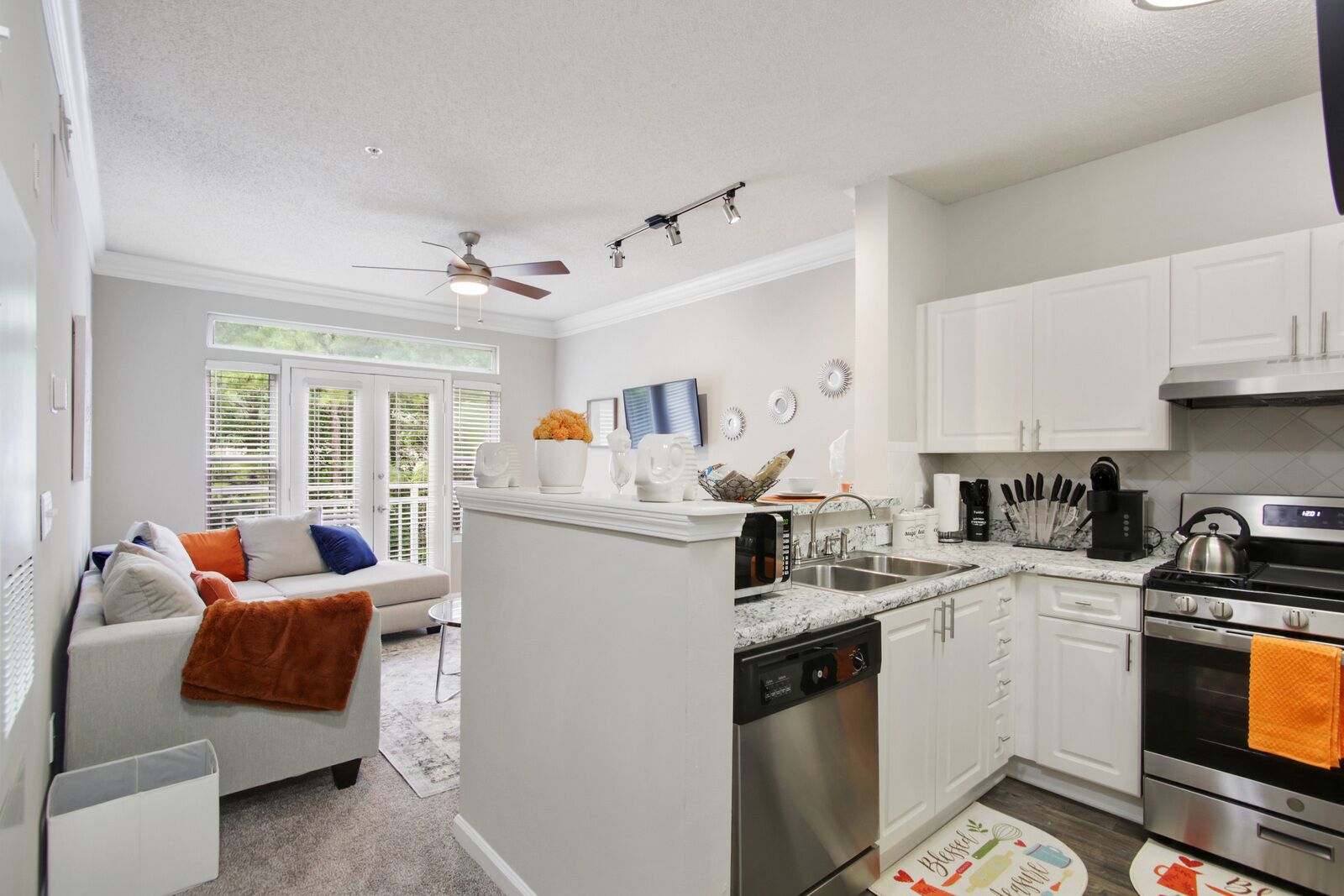 Fridge, microwave, oven, dishwasher