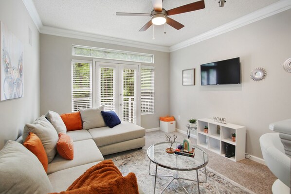 Smart TV, offices