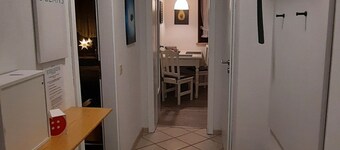 Large apartment with fireplace and washing machine