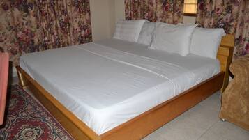1 chambre, fer et planche Ă repasser, Wi-Fi, draps fournis