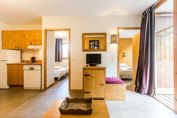 2 bedrooms, free WiFi, bed sheets, wheelchair access