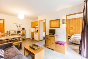 2 bedrooms, free WiFi, bed sheets, wheelchair access