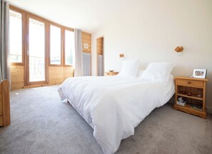 2 Schlafzimmer, Bügeleisen/Bügelbrett, Reisekinderbett, kostenloses WLAN