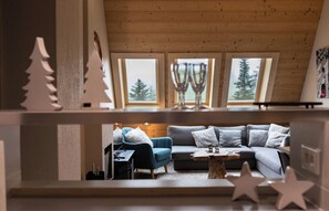 Fernseher, Kamin