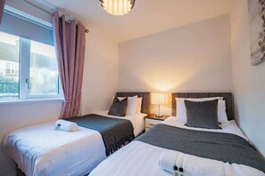 2 soverom, strykejern/-brett, reiseseng for barn og wi-fi (inkludert)