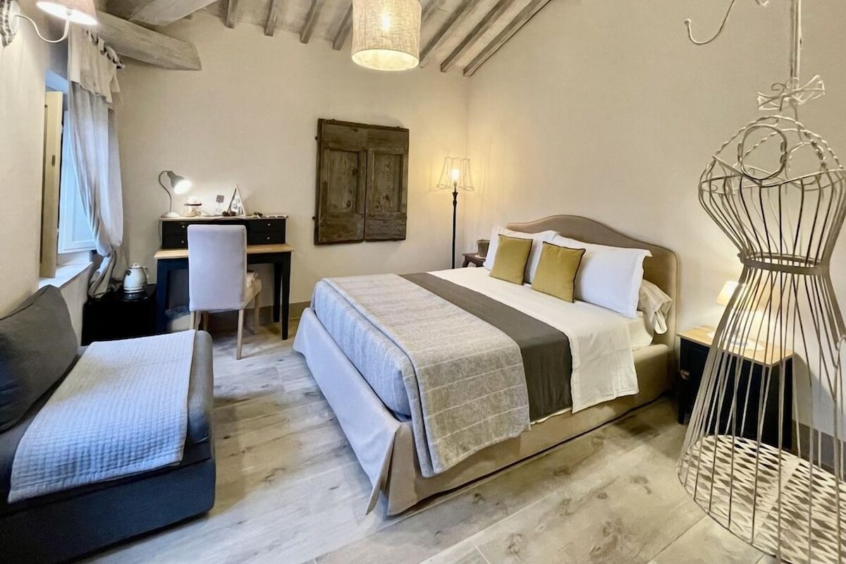 Premium bedding, memory foam beds, minibar, in-room safe