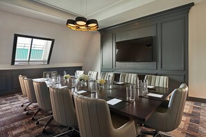 Meeting facility - The LaSalle Chicago, Autograph Collection by Marriott (Chicago)