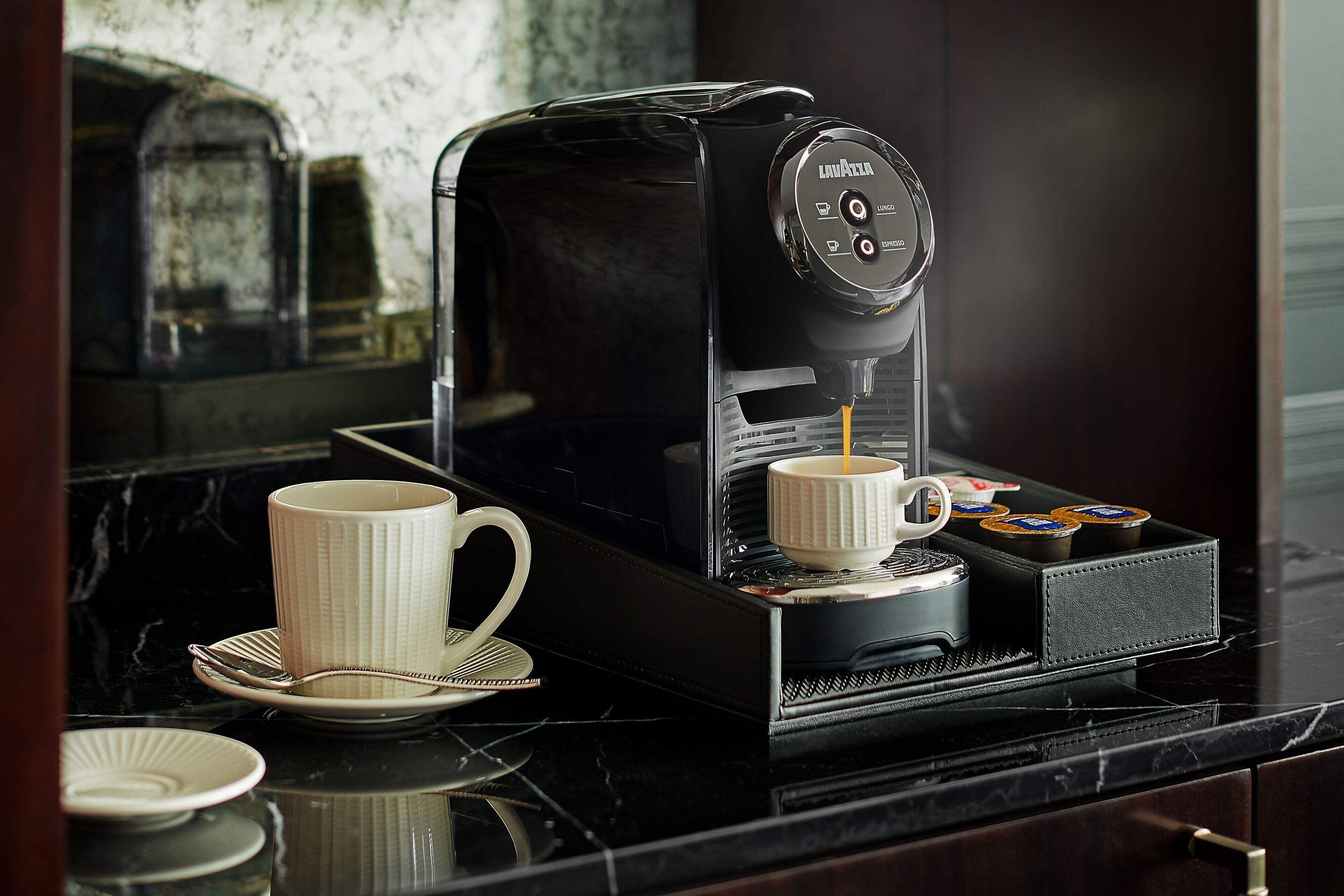 1 bedroom, frette italian sheets, premium bedding, down duvets