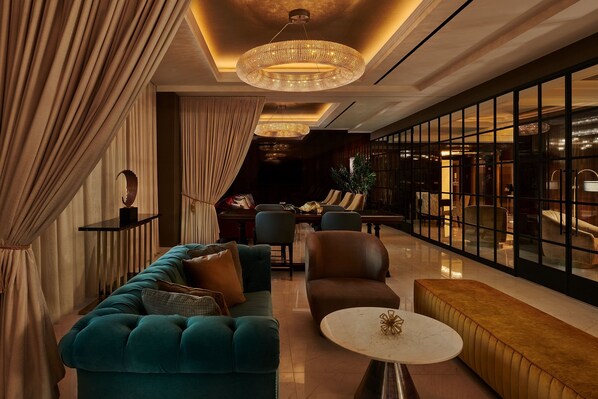 Lobby - The LaSalle Chicago, Autograph Collection by Marriott (Chicago)