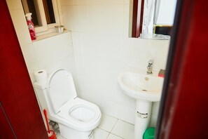 Bruser, håndklæder, Sæbe, Toiletpapir