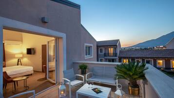 슈피리어 더블룸 또는 트윈룸 | 오리/거위털 이불, 미니바, 객실 내 금고, 각각 다른 스타일의 인테리어