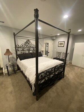 4 bedrooms, WiFi, bed sheets