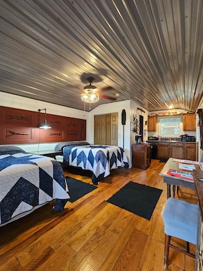 1 bedroom, iron/ironing board, WiFi, bed sheets - "The ToolShed" Cabin - A Pet Friendly Cabin with a view! Near Fall Creek Falls! (Van Buren County)