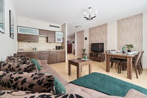 Appartamento, 1 camera da letto, balcone | Soggiorno