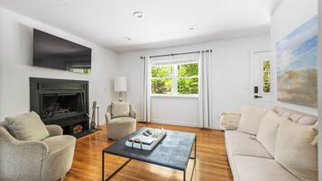 Smart-TV, peis og kontorer