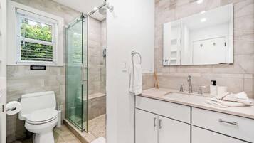 Badkar/dusch och handdukar