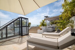 Terrace/patio - Beautiful 5 Bedroom House w/Pool in Walled City (Bolívar)