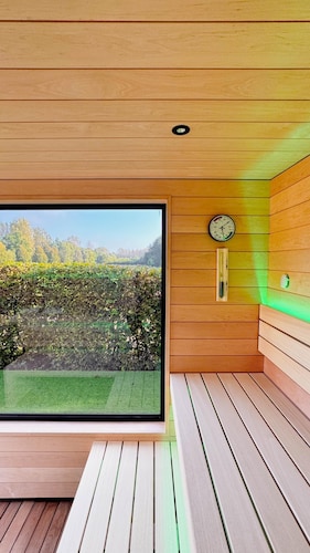 16P 7B Villa Daelhoeve  with Pool & Sauna & Hottub