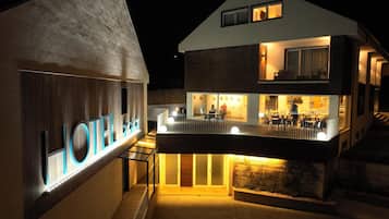 Bar (en el alojamiento)