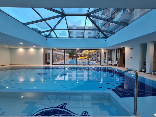 Apartment | Pool - Holiday 2-bedroom Apartment in Vlora (Vlorë)