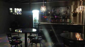 Bar (in der Unterkunft)