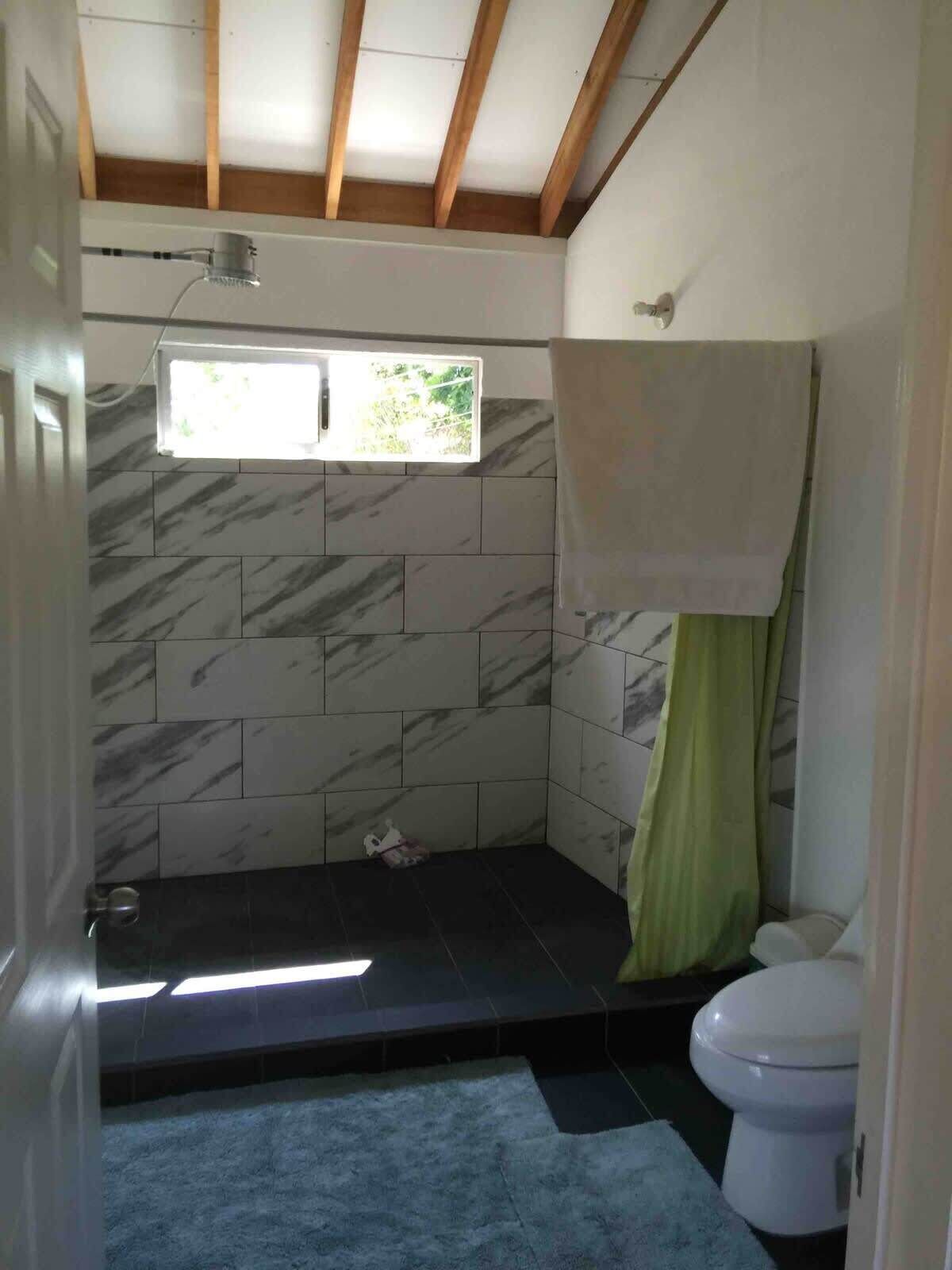 Chuveiro, secador de cabelo