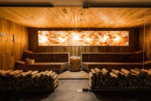 Sauna, Dampfbad, Türkisches Bad/Hamam, Massageanwendungen