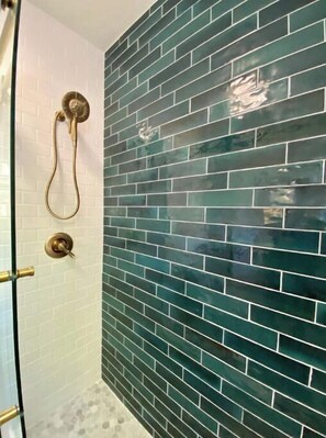 Bathroom - Stylist studio on Van Ness in the tower district (Fresno)
