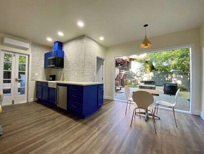 Stylist studio on Van Ness in the tower district