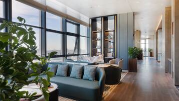 ثلاجة صغيرة