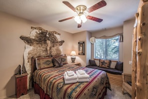 Studio (3 Bedrooms) | Property amenity