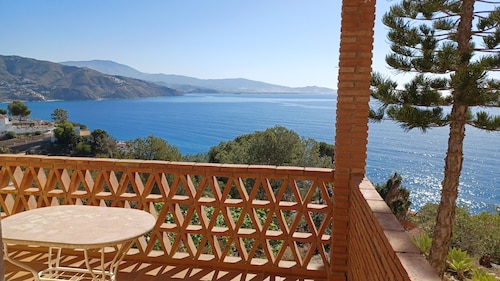 NUEVA Increíble casa con vistas al mar y piscina