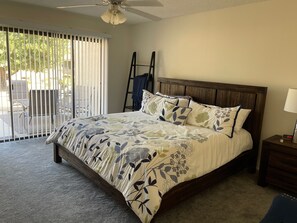 2 habitaciones, escritorio, tabla de planchar con plancha y wifi gratis 