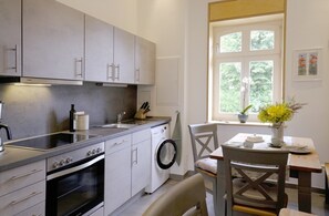 Fridge, microwave, oven, stovetop