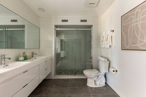 Badewanne, Haartrockner