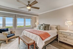 3 habitaciones, tabla de planchar con plancha y cuna de viaje 