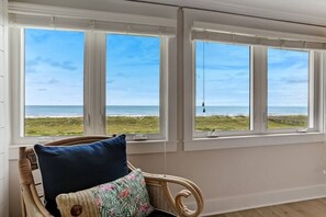 Interior - Sea La Vie - Oceanfront, Beach Access, Pool (Fernandina Beach)